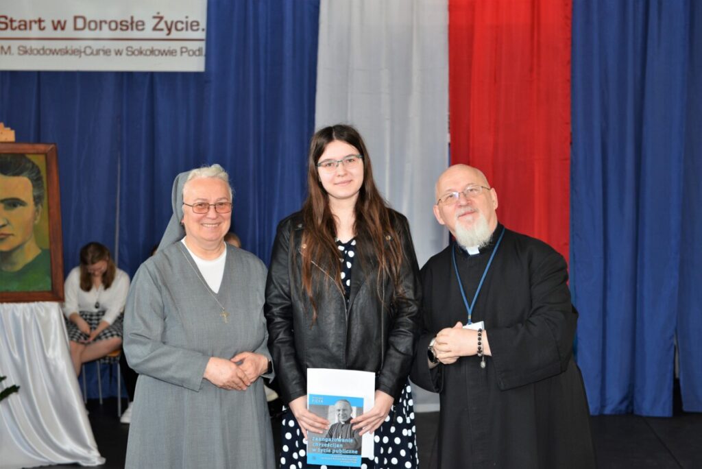 Julia Czarnocka - nagrodzona za konkurs Biblijny